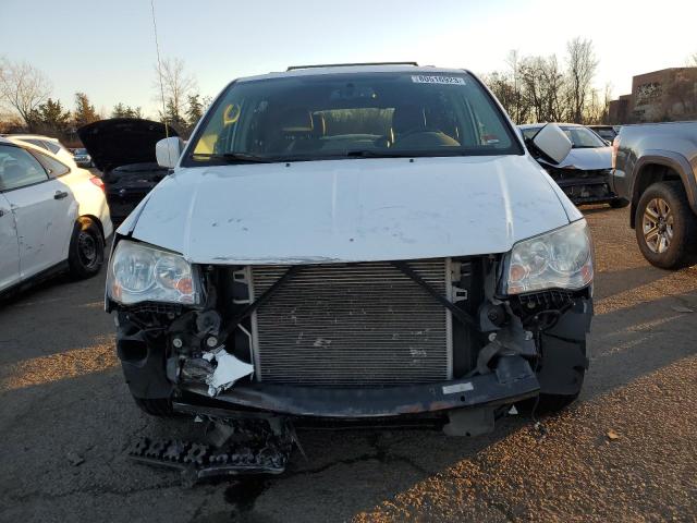 2C4RC1BG0ER382039 - 2014 CHRYSLER TOWN & COU TOURING WHITE photo 5