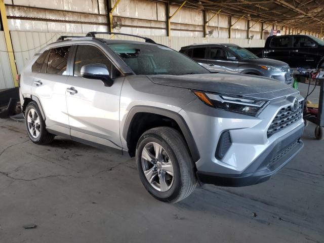 2T3W1RFV0PW273041 - 2023 TOYOTA RAV4 XLE SILVER photo 4