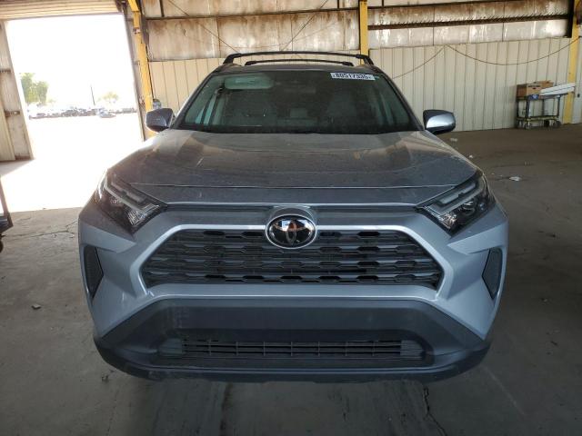 2T3W1RFV0PW273041 - 2023 TOYOTA RAV4 XLE SILVER photo 5