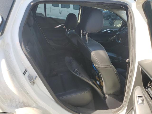 SJKCH5CR4HA027055 - 2017 INFINITI QX30 BASE WHITE photo 10