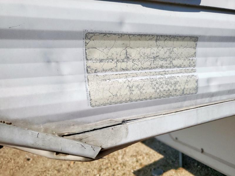 4YDF2752537306496 - 2003 KEYSTONE HORNET Blanc photo 10