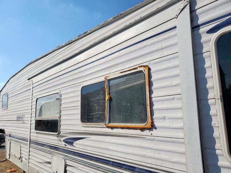 4YDF2752537306496 - 2003 KEYSTONE HORNET Blanc photo 9