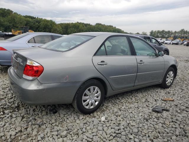 4T1BE30K85U544545 - 2005 TOYOTA CAMRY LE SILVER photo 3