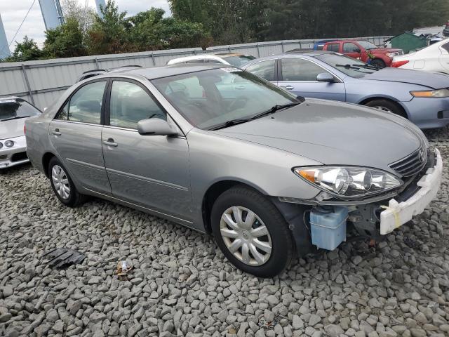 4T1BE30K85U544545 - 2005 TOYOTA CAMRY LE SILVER photo 4