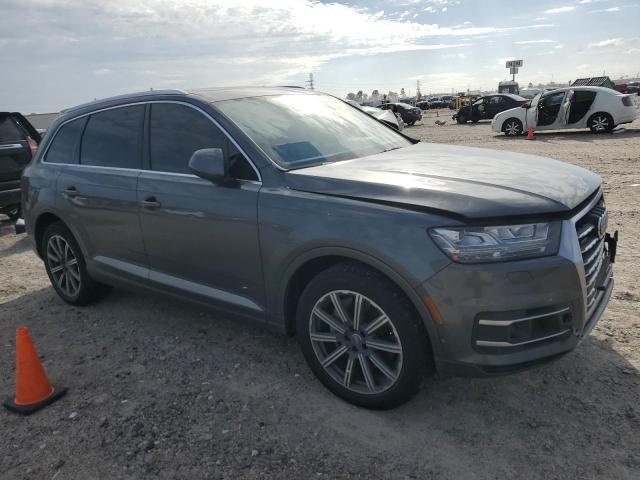 WA1VAAF7XKD013728 - 2019 AUDI Q7 PRESTIGE GRAY photo 4