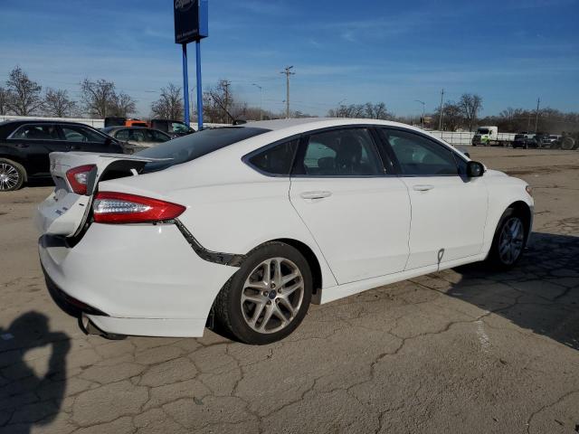 3FA6P0HD1FR165325 - 2015 FORD FUSION SE WHITE photo 3