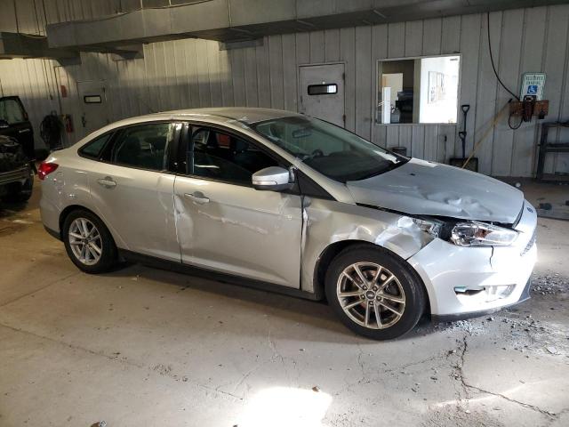 1FADP3F24HL246654 - 2017 FORD FOCUS SE SILVER photo 4