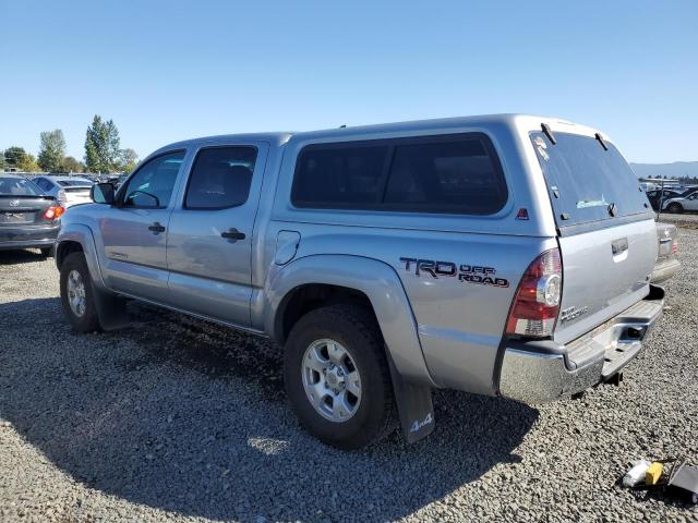 3TMLU4EN9FM193462 - 2015 TOYOTA TACOMA DOUBLE CAB ვერცხლისფერი ფოტო 2