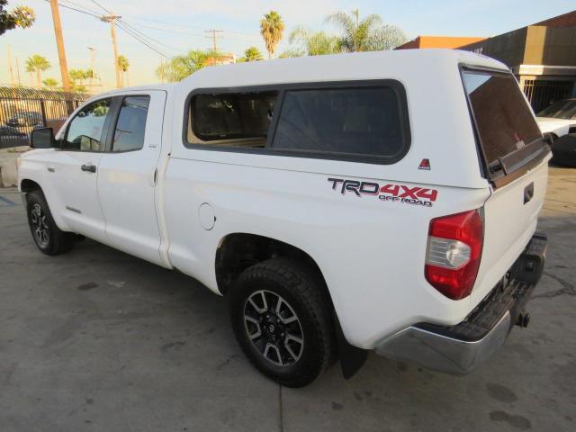 5TFUY5F14HX586907 - 2017 TOYOTA TUNDRA DOUBLE CAB SR/SR5 WHITE photo 4