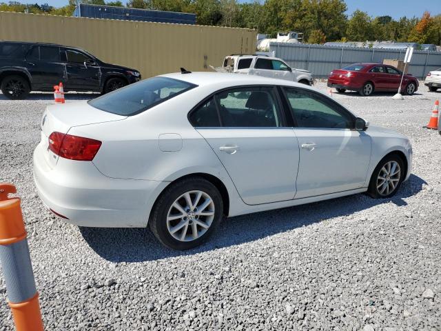 3VWD17AJ4EM444675 - 2014 VOLKSWAGEN JETTA SE WHITE photo 3