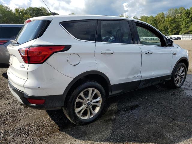 1FMCU9GD1KUA75330 - 2019 FORD ESCAPE SE Blanc photo 3