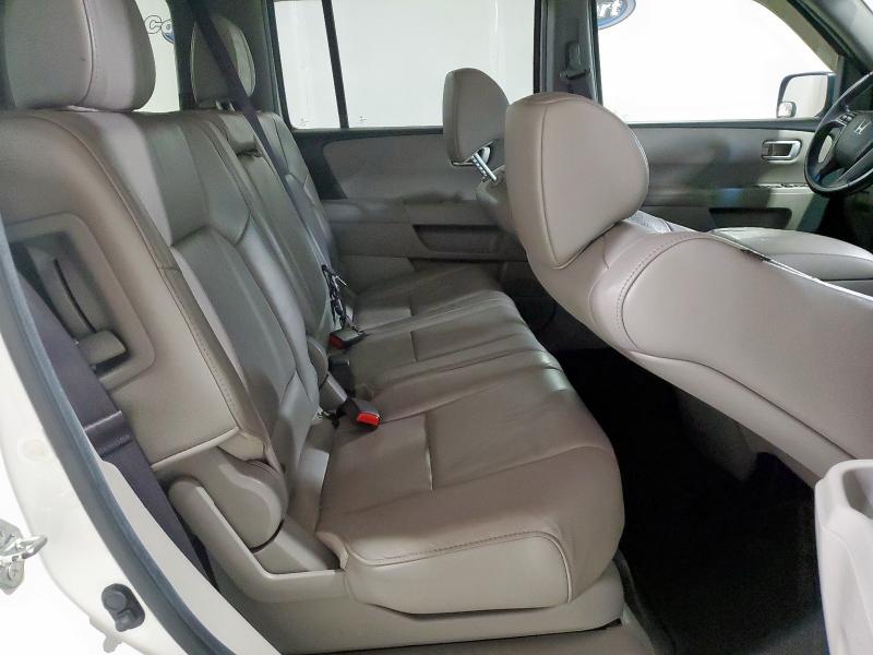 5FNYF3H66CB026992 - 2012 HONDA PILOT EXL WHITE photo 11