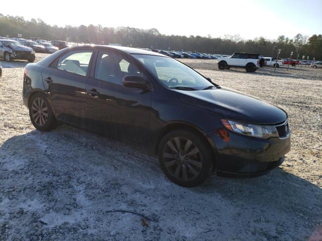 KNAFU4A25D5717120 - 2013 KIA FORTE EX BLACK photo 4