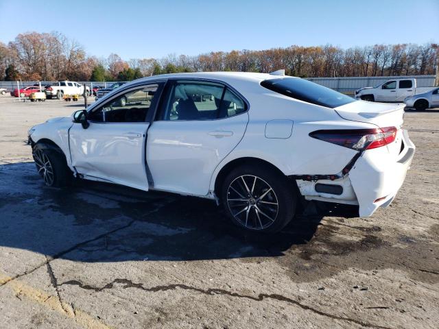 4T1G11AK4RU873799 - 2024 TOYOTA CAMRY SE NIGHT SHADE WHITE photo 2
