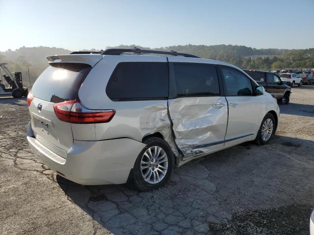 5TDYK3DC8FS644726 - 2015 TOYOTA SIENNA XLE WHITE photo 3