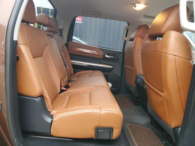 5TFAW5F17EX407764 - 2014 TOYOTA TUNDRA CREWMAX PLATINUM 棕色 照片 10