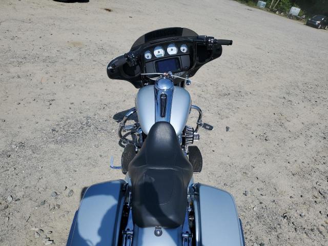 1HD1KBC18PB621255 - 2023 HARLEY-DAVIDSON FLHX SILVER photo 6