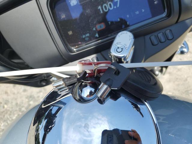 1HD1KBC18PB621255 - 2023 HARLEY-DAVIDSON FLHX SILVER photo 8