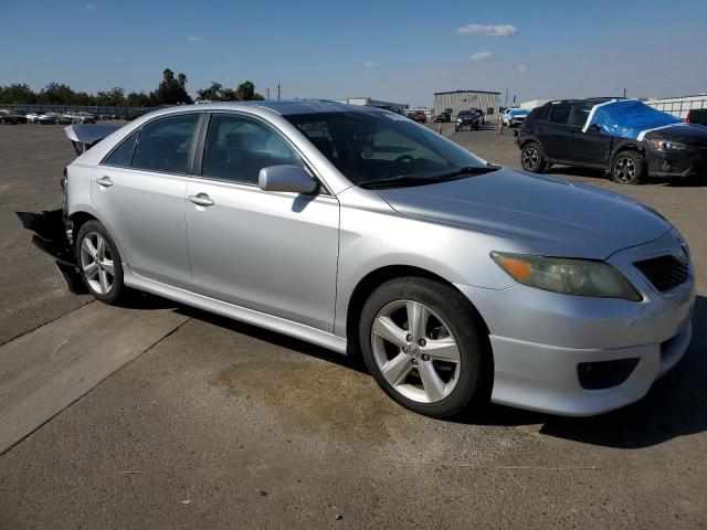 4T1BF3EK8BU150822 - 2011 TOYOTA CAMRY BASE SILVER photo 4