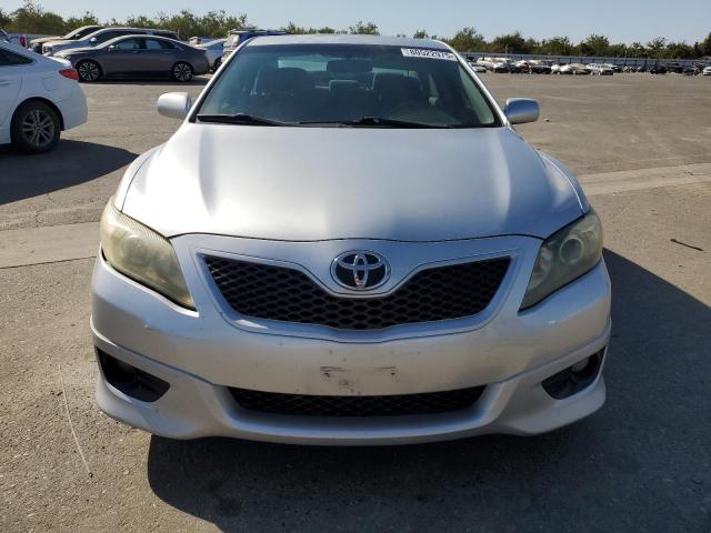 4T1BF3EK8BU150822 - 2011 TOYOTA CAMRY BASE SILVER photo 5