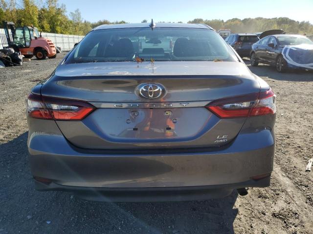 4T1C11BK8NU056696 - 2022 TOYOTA CAMRY LE GRAY photo 6