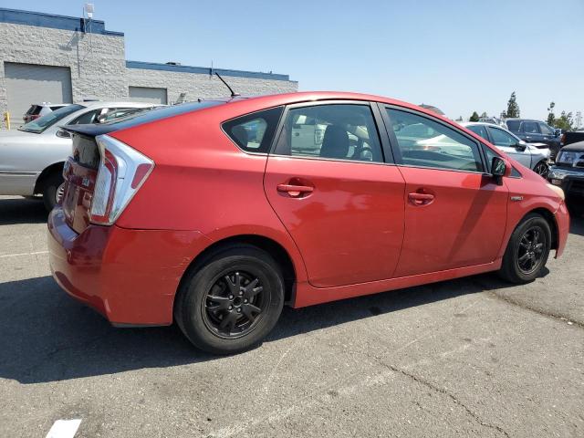 JTDKN3DU4D1724525 - 2013 TOYOTA PRIUS წითელი ფოტო 3