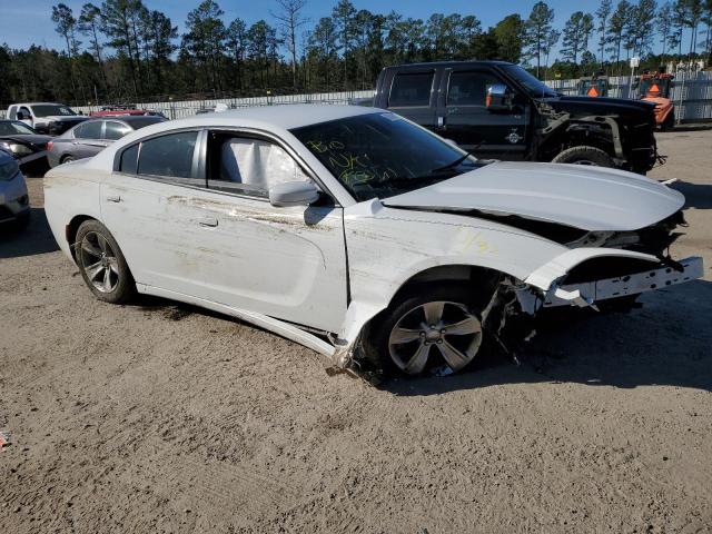 2C3CDXHG7HH504925 - 2017 DODGE CHARGER SXT WHITE photo 4