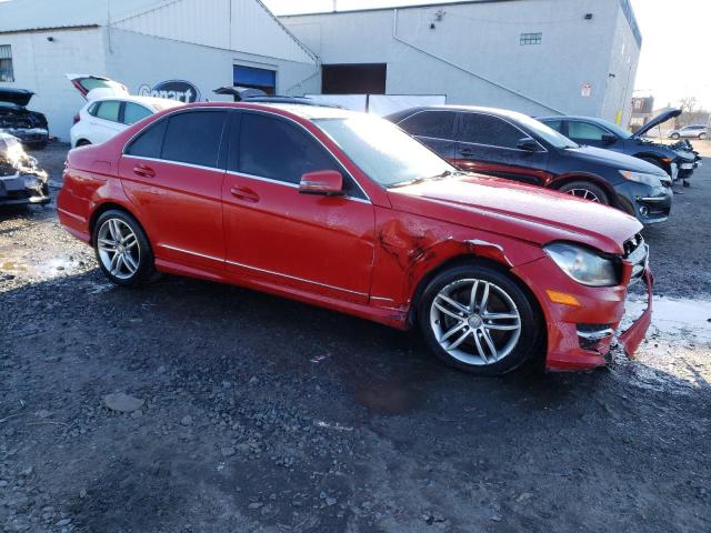 WDDGF8AB0ER303249 - 2014 MERCEDES-BENZ C 300 4MATIC RED photo 4