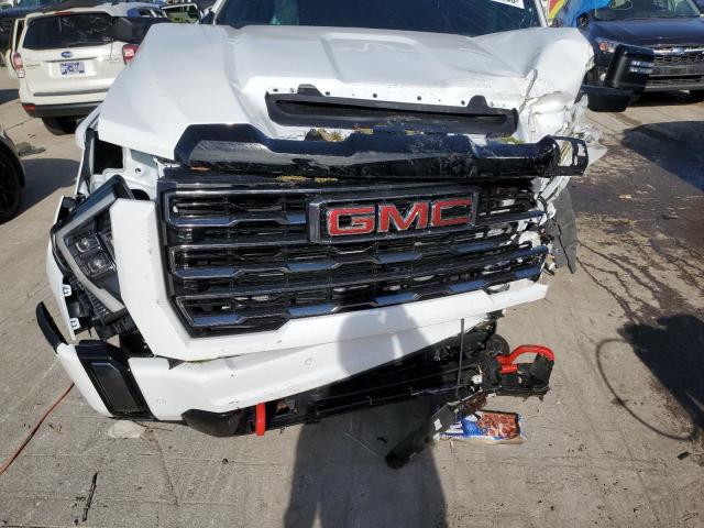 1GT49PEY4RF131554 - 2024 GMC SIERRA K2500 AT4 WHITE photo 11