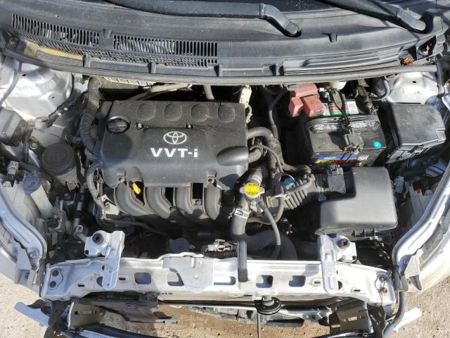 JTDBT4K39A1356019 - 2010 TOYOTA YARIS SILVER photo 11