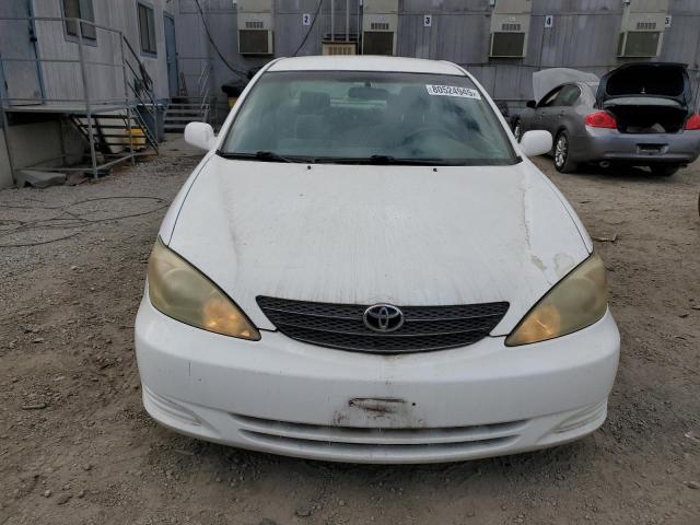 4T1BE32K94U368925 - 2004 TOYOTA CAMRY LE WHITE photo 5