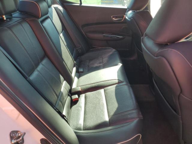 19UUB2F55JA011597 - 2018 ACURA TLX TECH WHITE photo 10