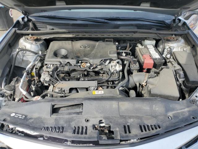 4T1C11BK1MU023988 - 2021 TOYOTA CAMRY LE SILVER photo 11