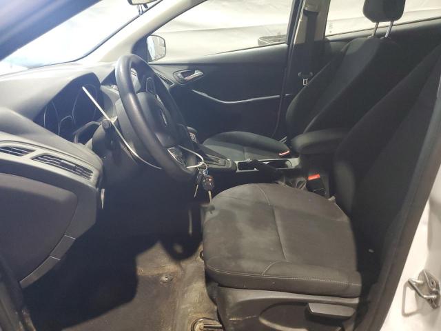 1FADP3F24JL254517 - 2018 FORD FOCUS SE WHITE photo 7