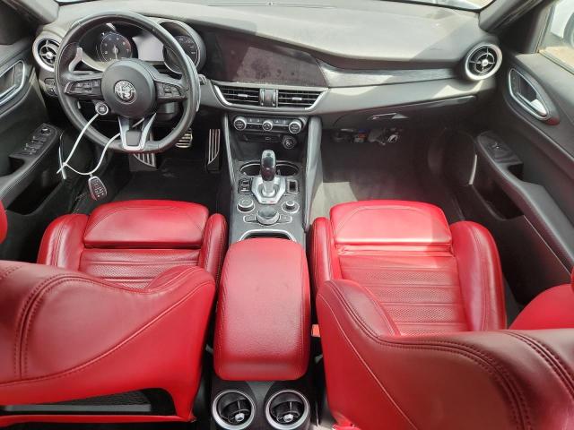 ZARFAMAN0N7652789 - 2022 ALFA ROMEO GIULIA WHITE photo 8