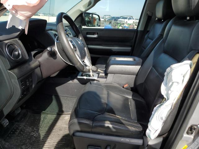 5TFUW5F12JX681199 - 2018 TOYOTA TUNDRA DOUBLE CAB SR/SR5 SILVER photo 7