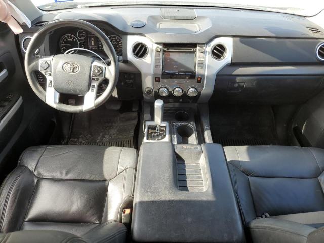 5TFUW5F12JX681199 - 2018 TOYOTA TUNDRA DOUBLE CAB SR/SR5 SILVER photo 8