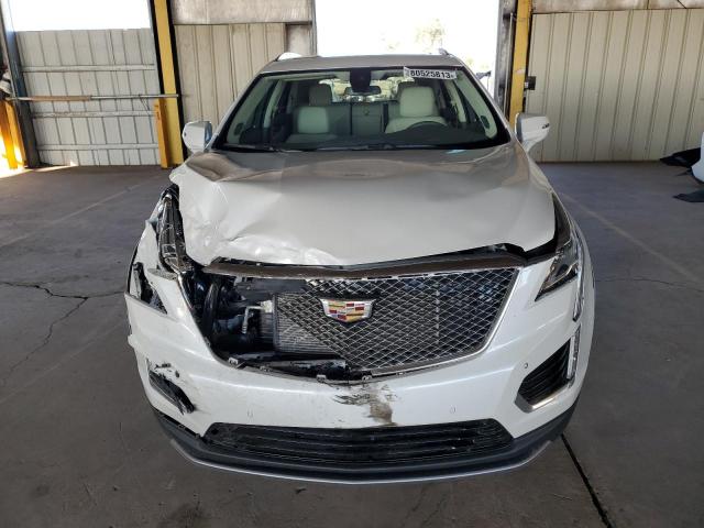 1GYKNCRS7PZ133452 - 2023 CADILLAC XT5 PREMIUM LUXURY WHITE photo 5