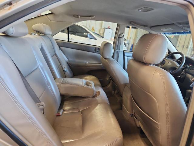 4T1BE32K22U064543 - 2002 TOYOTA CAMRY LE თაფლისფერი ფოტო 10