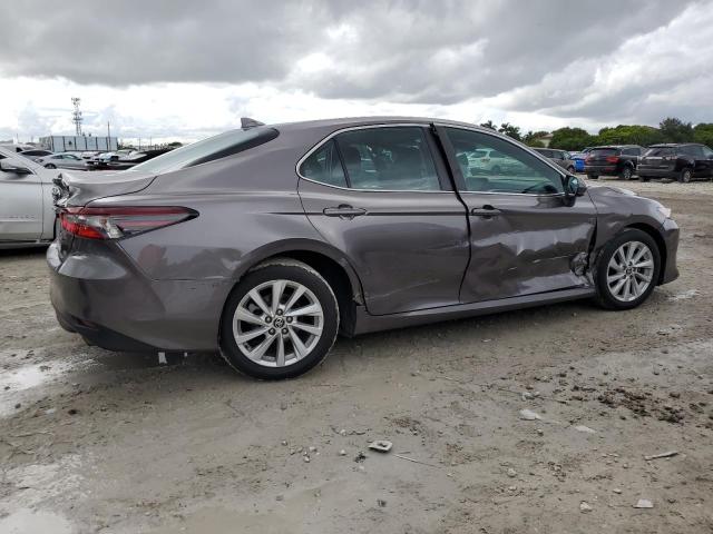4T1C11AK6NU053197 - 2022 TOYOTA CAMRY LE GRAY photo 3