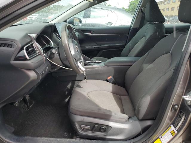 4T1C11AK6NU053197 - 2022 TOYOTA CAMRY LE GRAY photo 7