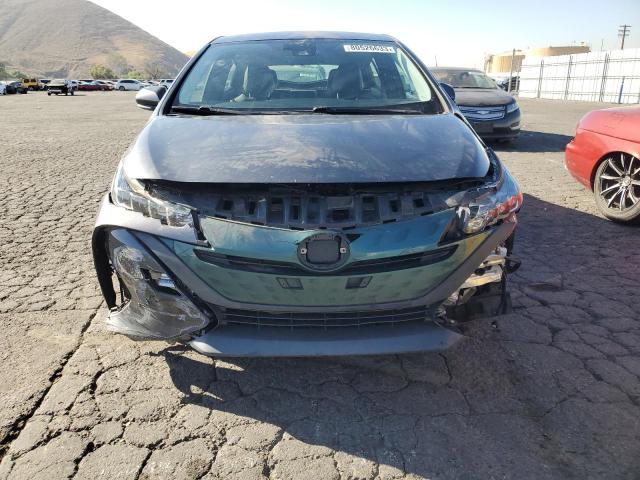 JTDKARFP4J3102691 - 2018 TOYOTA PRIUS PRIM 灰色 照片 5