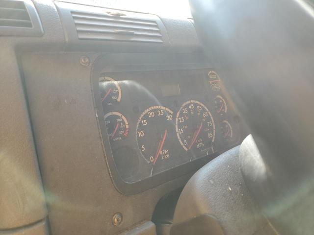 3AKJGLD50FSGB1334 - 2015 FREIGHTLINER CASCADIA WHITE photo 8