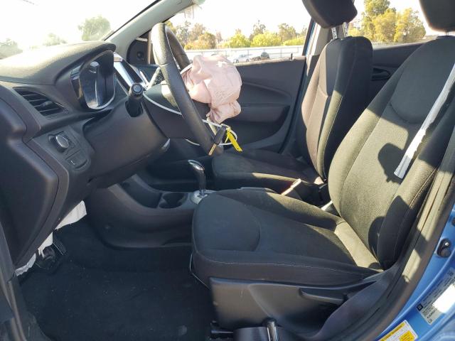 KL8CB6SA1JC476623 - 2018 CHEVROLET SPARK LS Bleu photo 7