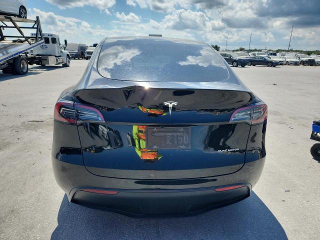 7SAYGAEE7SF245152 - 2025 TESLA MODEL Y BLACK photo 6