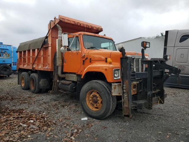 2002 INTERNATIONAL 2000 2574, 