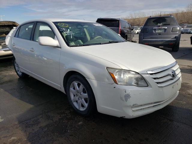 4T1BK36B37U253177 - 2007 TOYOTA AVALON XL WHITE photo 4