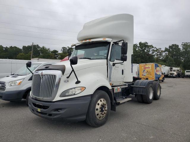 1HSCTAPR4BJ358771 - 2011 INTERNATIONAL PROSTAR Ақ фото 2