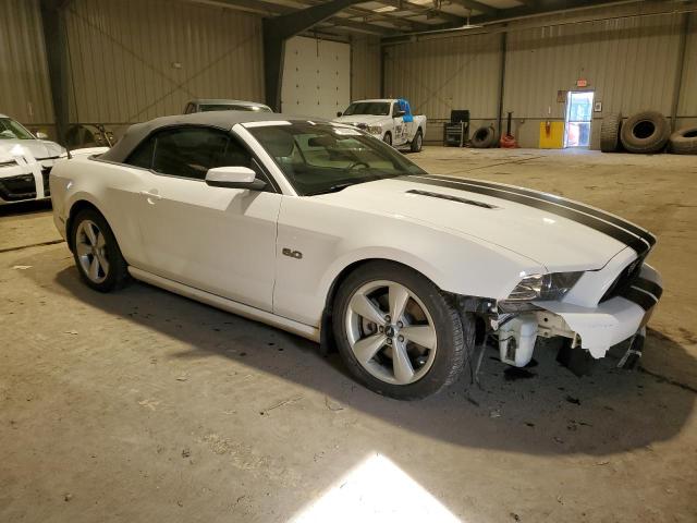 1ZVBP8FF0D5218041 - 2013 FORD MUSTANG GT WHITE photo 4