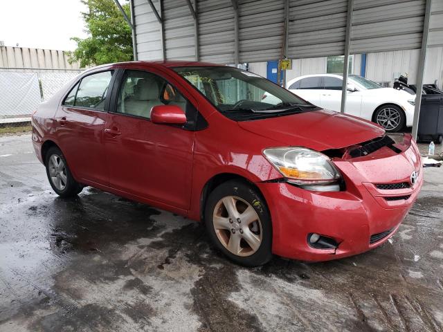 JTDBT923984040402 - 2008 TOYOTA YARIS RED photo 4